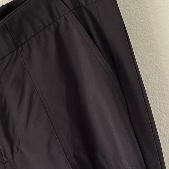 Athleta Tribeca Utility Crop Pants Black Size 8 Zip Pockets Hiking 446630 - Picture 5 of 15
